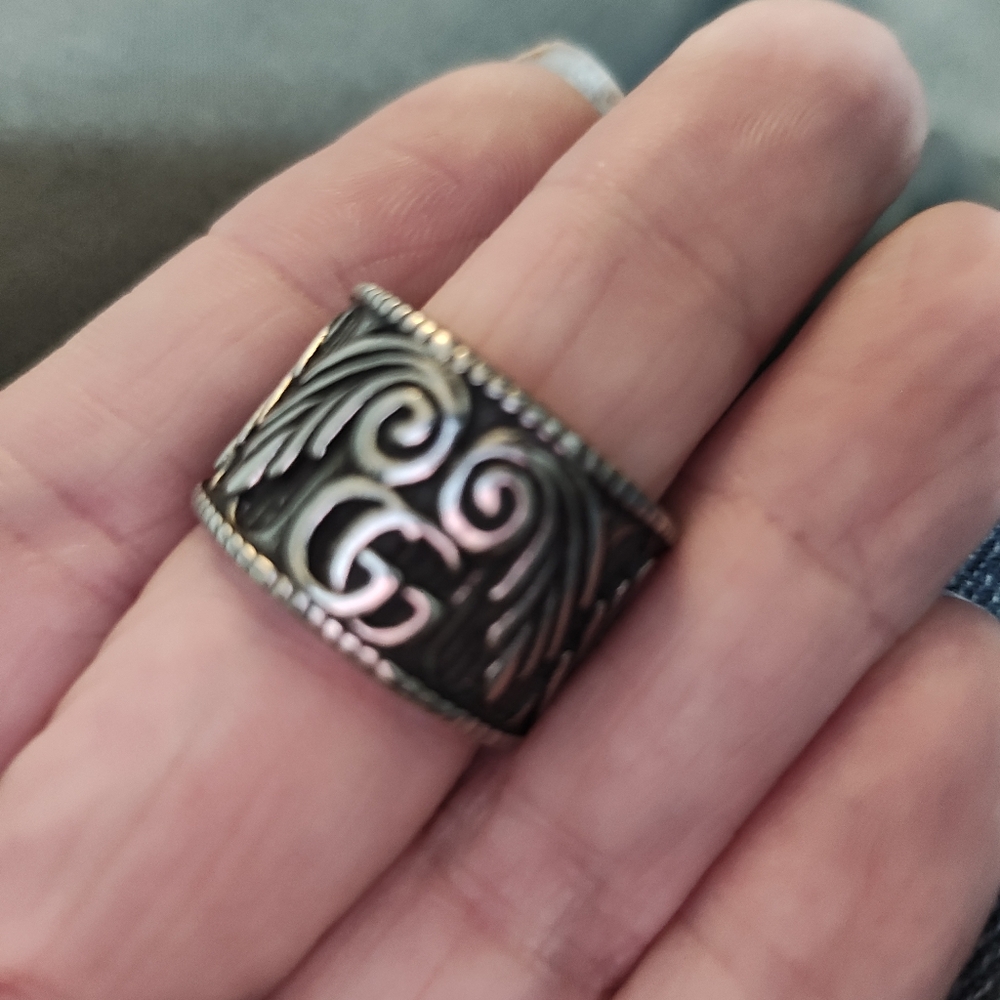 GG silver ring size 7